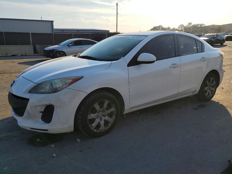 2013 Mazda 3 მანქანა იყიდება აუქციონზე, vin: JM1BL1U70D1781826, აუქციონის ნომერი: 98750055