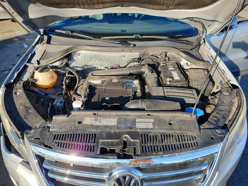 2011 Volkswagen Tiguan მანქანა იყიდება აუქციონზე, vin: WVGBV7AX7BW561354, აუქციონის ნომერი: 99241335