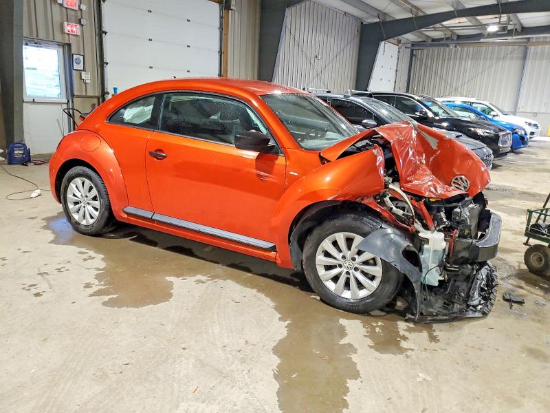 Продаж на аукціоні авто 2018 Volkswagen Beetle, vin: 3VWFD7AT1JM711508, номер лоту: 73090495