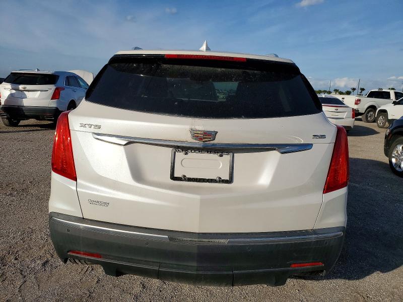 Auction sale of the 2018 Cadillac Xt5 Luxury, vin: 1GYKNCRS8JZ182473, lot number: 97678945