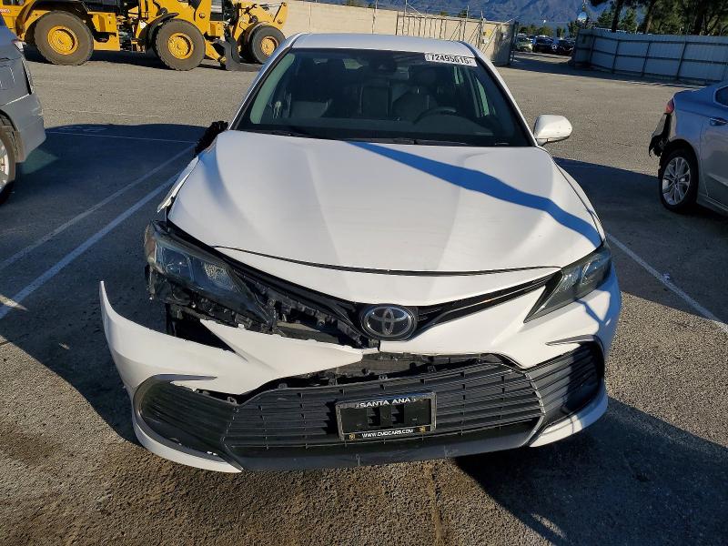 2021 Toyota Camry მანქანა იყიდება აუქციონზე, vin: 4T1C11AK4MU550408, აუქციონის ნომერი: 72495615