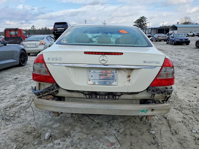 Продажа на аукционе авто 2007 Mercedes-benz E, vin: WDBUF22X97B117885, номер лота: 72834905