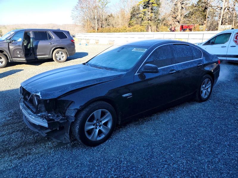 73830995 :رقم المزاد ، WBAXH5C56CDW08885 vin ، 2012 Bmw 528 مزاد بيع