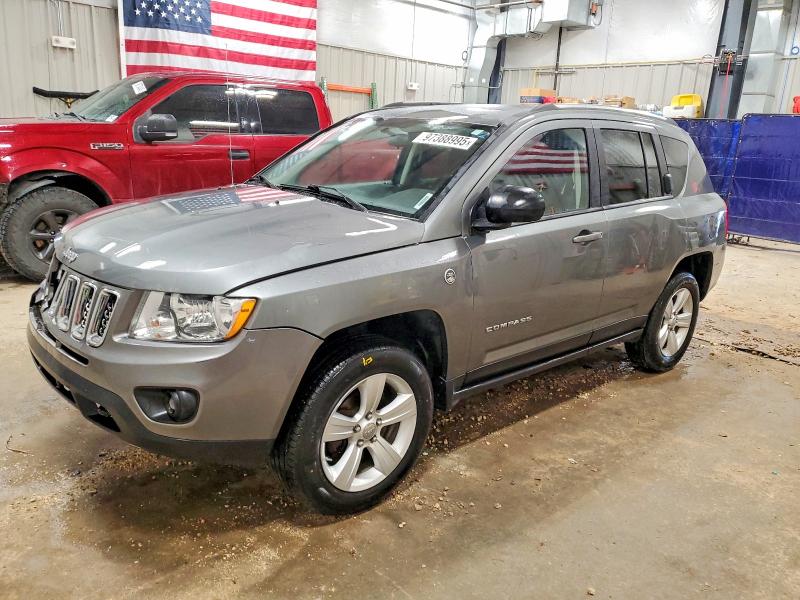 97388995 :رقم المزاد ، 1C4NJDEB7CD603318 vin ، 2012 Jeep Compass مزاد بيع