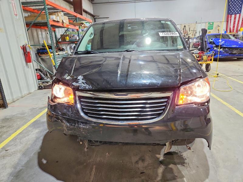 73303965 :رقم المزاد ، 2C4RC1CG5FR602775 vin ، 2015 Chrysler Town & Country مزاد بيع