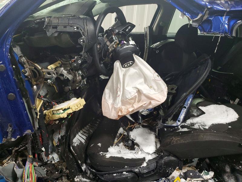 74102385 :رقم المزاد ، 3KPF24AD1ME325153 vin ، 2021 Kia Forte مزاد بيع