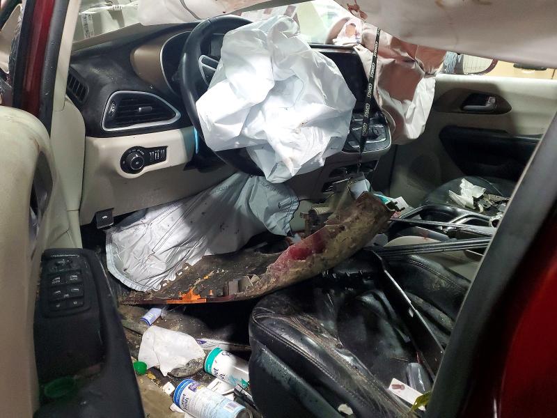 73496375 :رقم المزاد ، 2C4RC1BG1HR768893 vin ، 2017 Chrysler Pacifica مزاد بيع