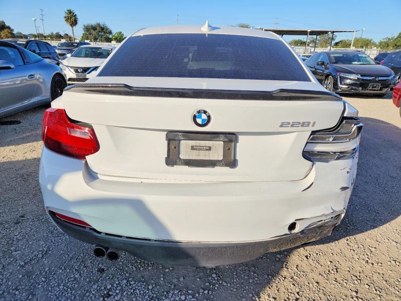 2015 Bmw 228 მანქანა იყიდება აუქციონზე, vin: WBA1F9C53FVW98465, აუქციონის ნომერი: 74710385