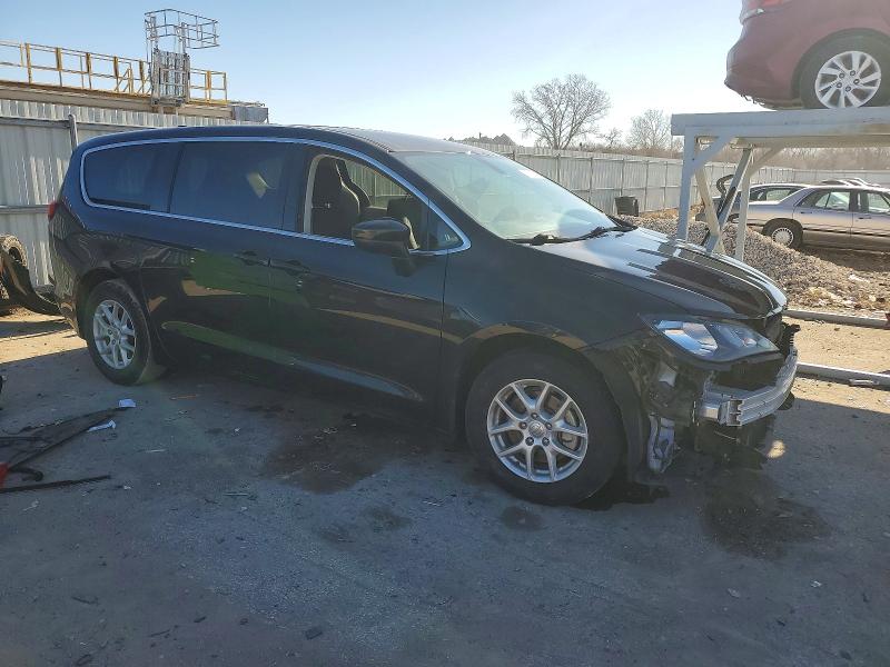 98891375 :رقم المزاد ، 2C4RC1CGXHR553687 vin ، 2017 Chrysler Pacifica مزاد بيع