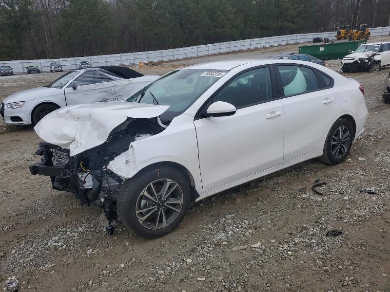 73952335 :رقم المزاد ، 3KPF24AD2RE793352 vin ، 2024 Kia Forte مزاد بيع