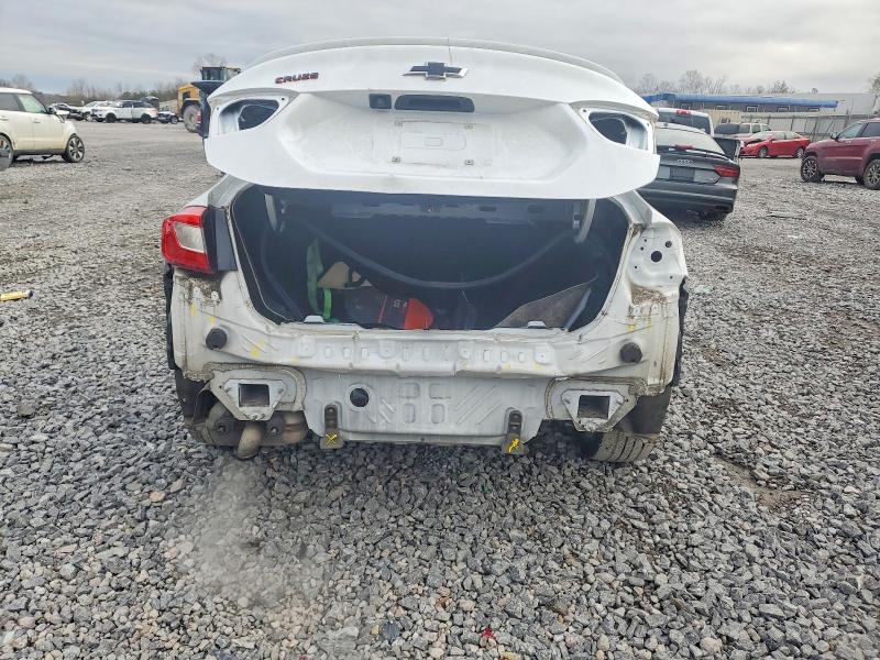 73169105 :رقم المزاد ، 1G1BE5SM1J7207344 vin ، 2018 Chevrolet Cruze Lt مزاد بيع