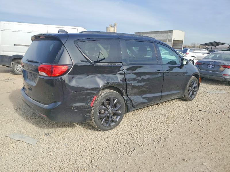 Продажа на аукционе авто 2020 Chrysler Pacifica T, vin: 2C4RC1BG3LR111697, номер лота: 73622885