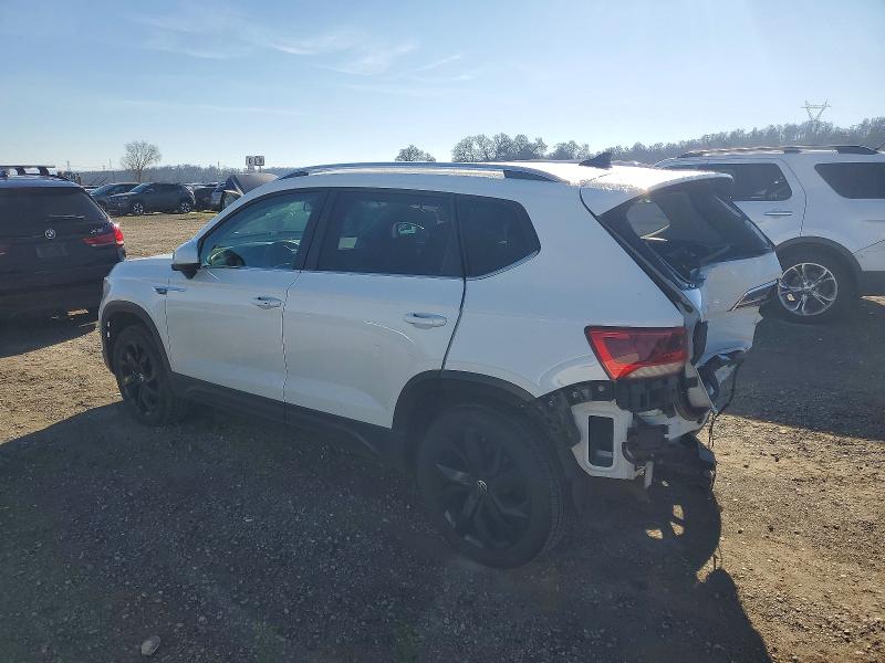 72633085 :رقم المزاد ، 3VVRX7B25NM025427 vin ، 2022 Volkswagen Taos Se مزاد بيع