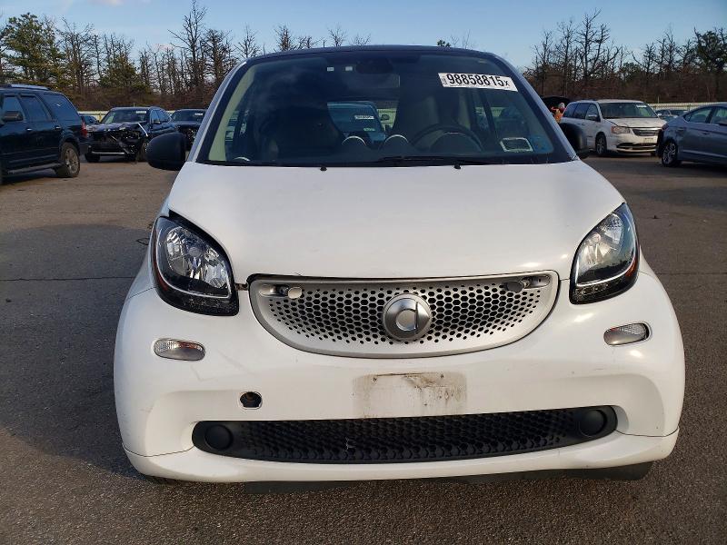 Продаж на аукціоні авто 2016 Smart Fortwo, vin: WMEFJ5DA4GK082192, номер лоту: 98858815