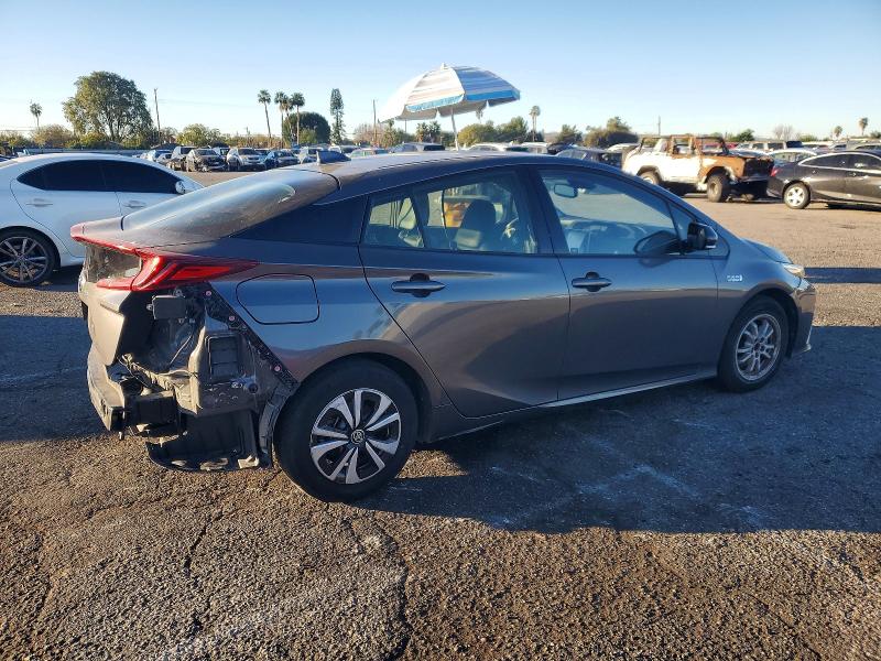 Продажа на аукционе авто 2017 Toyota Prius Prime, vin: JTDKARFP8H3001017, номер лота: 73855185