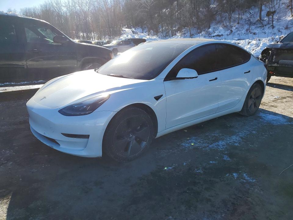 Продажа на аукционе авто 2022 Tesla Model 3, vin: 5YJ3E1EB0NF337145, номер лота: 72702645