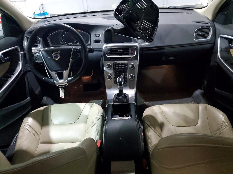 72850455 :رقم المزاد ، LYV402TM0JB171878 vin ، 2018 Volvo S60 مزاد بيع