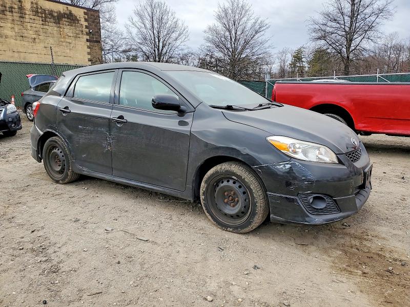 99015895 :رقم المزاد ، 2T1LE4EE5AC013733 vin ، 2010 Toyota Corolla Matrix مزاد بيع