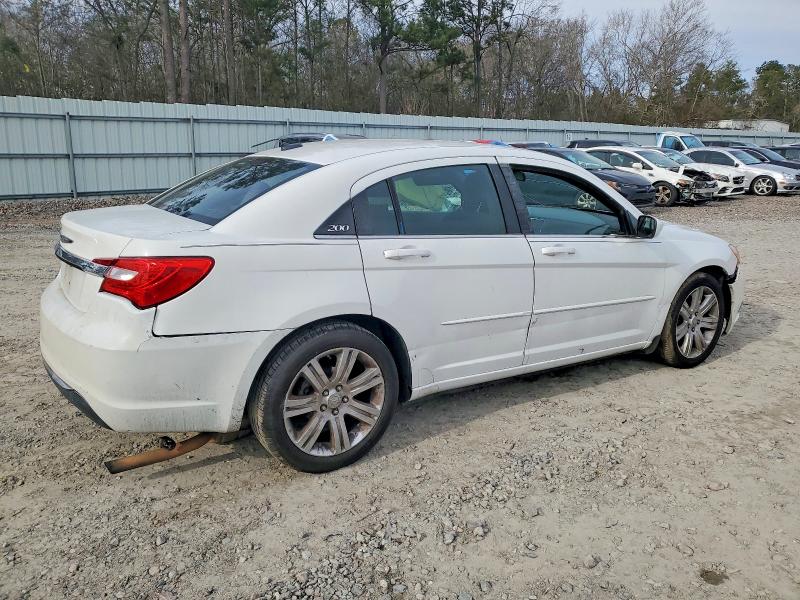 Aukcja sprzedaży 2013 Chrysler 200, vin: 1C3CCBBB0DN639328, numer aukcji: 72643055