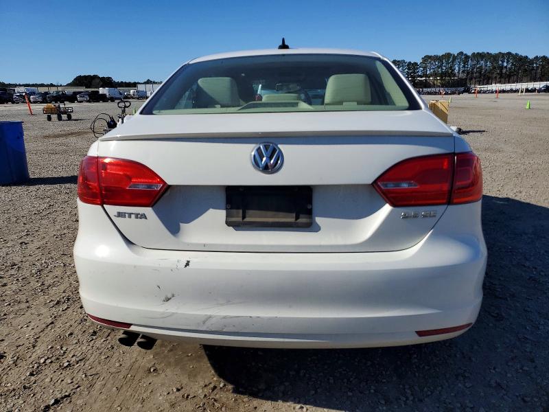 72939555 :رقم المزاد ، 3VWDP7AJ3DM429856 vin ، 2013 Volkswagen Jetta مزاد بيع