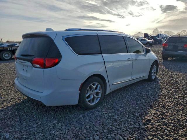 Продажа на аукционе авто 2018 Chrysler Pacifica, vin: 2C4RC1EG9JR353113, номер лота: 99488195