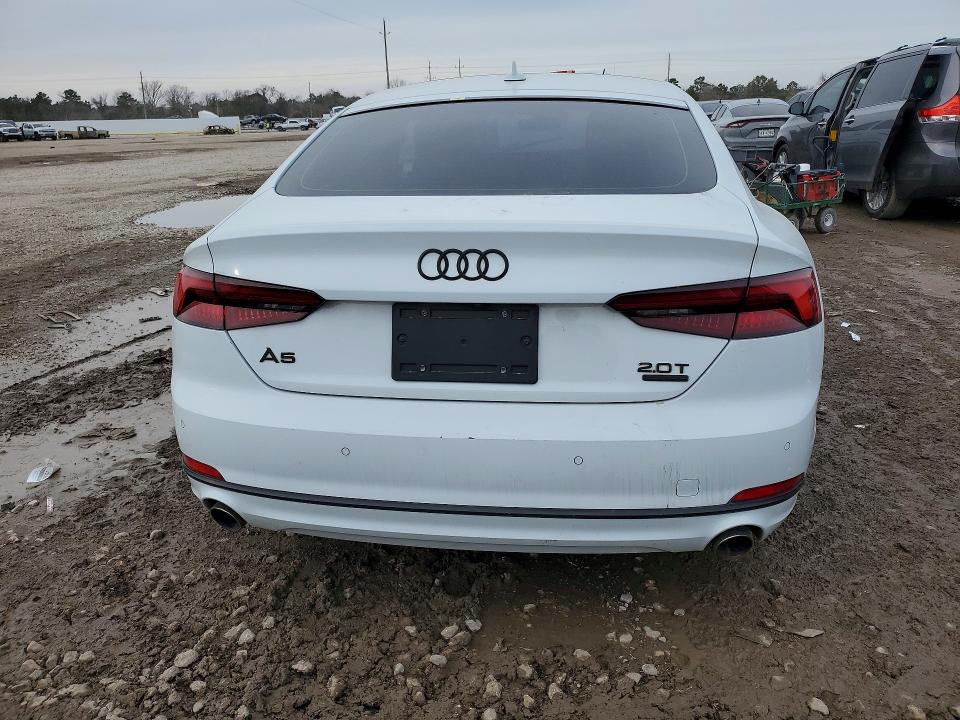 75500565 :رقم المزاد ، WAUBNCF52JA057727 vin ، 2018 Audi A5 مزاد بيع