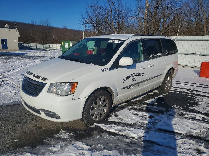 2015 Chrysler Town & Country მანქანა იყიდება აუქციონზე, vin: 2C4RC1BG7FR626352, აუქციონის ნომერი: 74034605