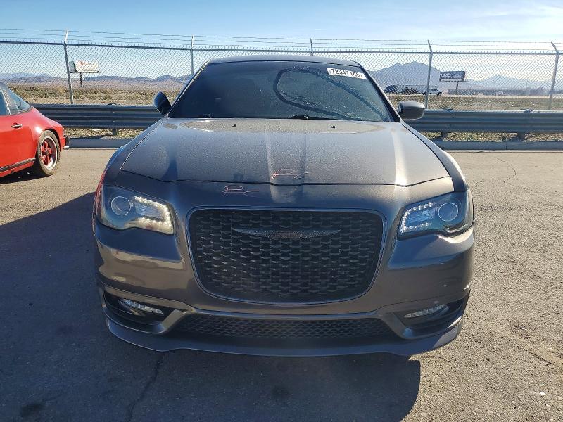 2018 Chrysler 300 მანქანა იყიდება აუქციონზე, vin: 2C3CCABTXJH120441, აუქციონის ნომერი: 72947145
