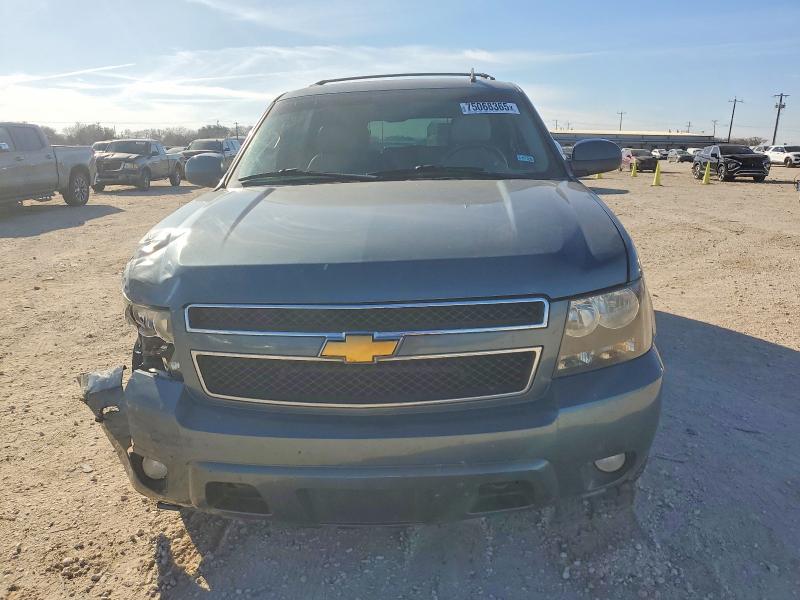 Продаж на аукціоні авто 2008 Chevrolet Suburban, vin: 3GNFK16318G209189, номер лоту: 75068365