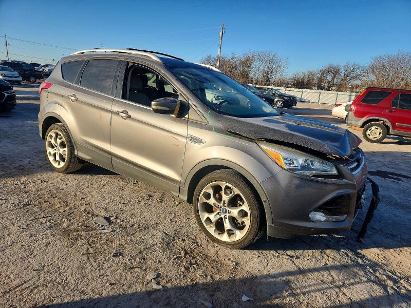 98466675 :رقم المزاد ، 1FMCU0J90EUE25972 vin ، 2014 Ford Escape مزاد بيع