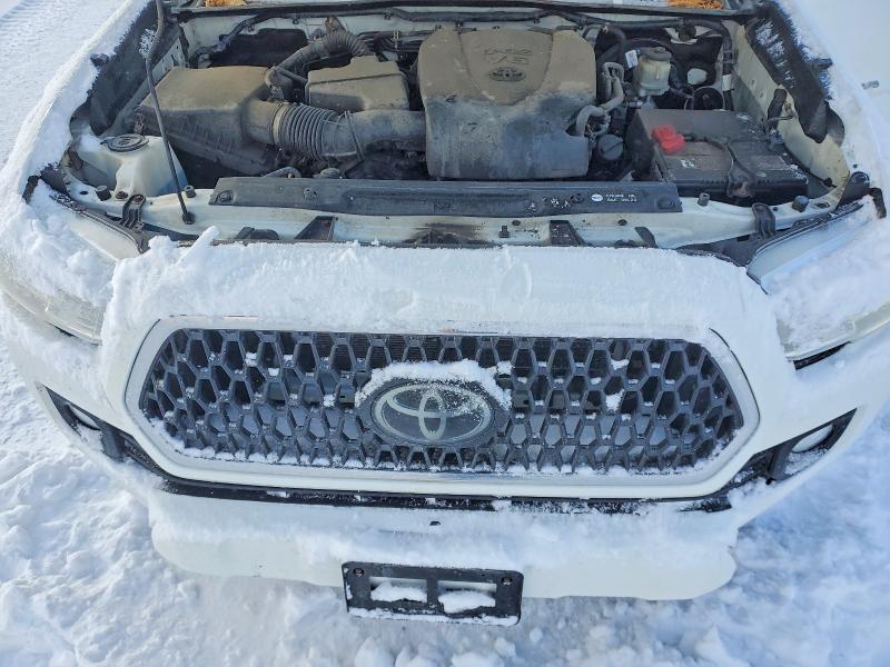 Aukcja sprzedaży 2018 Toyota Tacoma, vin: 5TFDZ5BN1JX030081, numer aukcji: 72849315