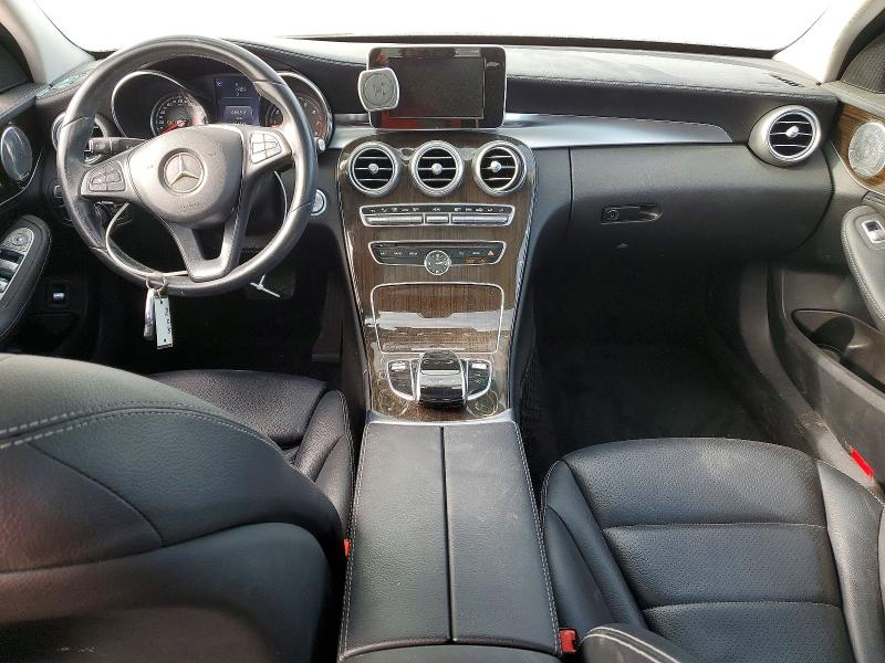 2015 Mercedes-benz C მანქანა იყიდება აუქციონზე, vin: 55SWF4KB7FU014615, აუქციონის ნომერი: 72569735