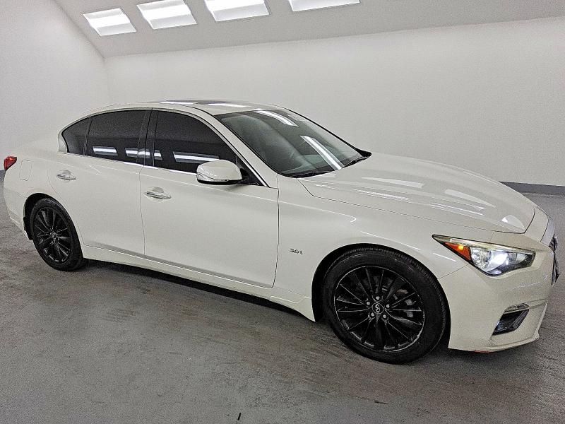 93080765 :رقم المزاد ، JN1EV7AP1JM360239 vin ، 2018 Infiniti Q50 مزاد بيع