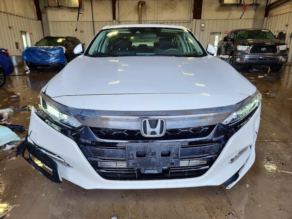 2020 Honda Accord მანქანა იყიდება აუქციონზე, vin: 1HGCV1F44LA082040, აუქციონის ნომერი: 75074165