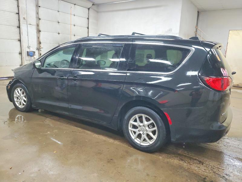98373555 :رقم المزاد ، 2C4RC1DG7LR265231 vin ، 2020 Chrysler Voyager مزاد بيع