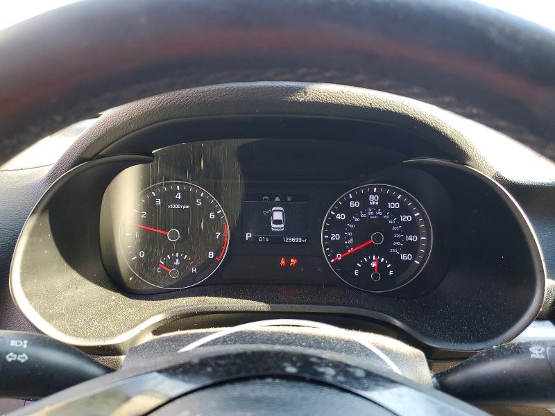 2019 Kia Forte მანქანა იყიდება აუქციონზე, vin: 3KPF34AD5KE015050, აუქციონის ნომერი: 72758335
