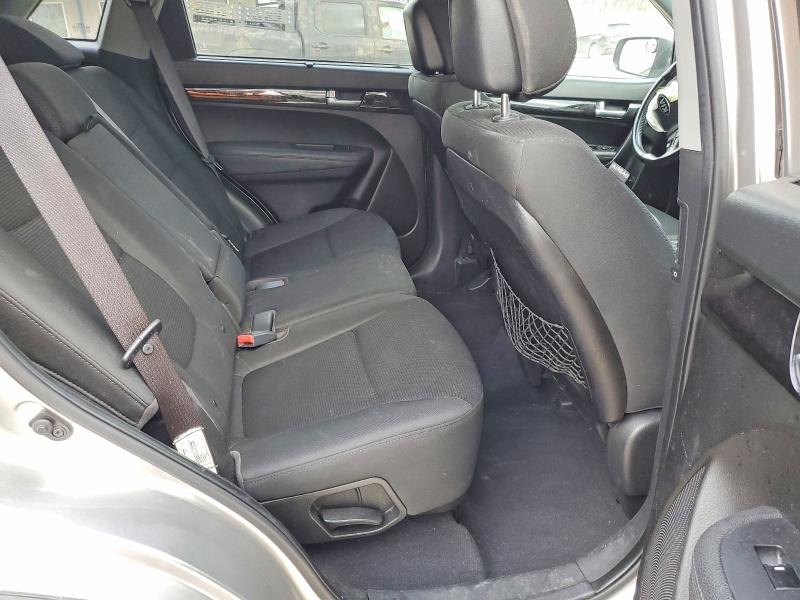 2014 Kia Sorento მანქანა იყიდება აუქციონზე, vin: 5XYKTCA6XEG441852, აუქციონის ნომერი: 72420435