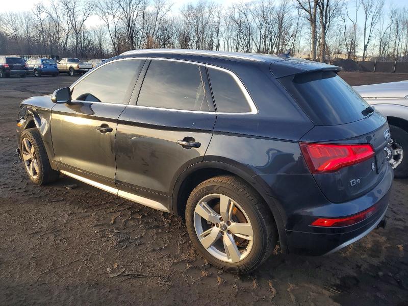 72527595 :رقم المزاد ، WA1BNAFY2J2041811 vin ، 2018 Audi Q5 مزاد بيع
