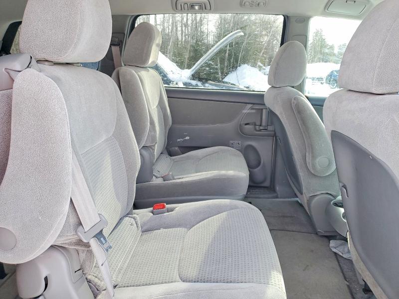 2010 Toyota Sienna მანქანა იყიდება აუქციონზე, vin: 5TDZK4CC6AS338600, აუქციონის ნომერი: 73403445
