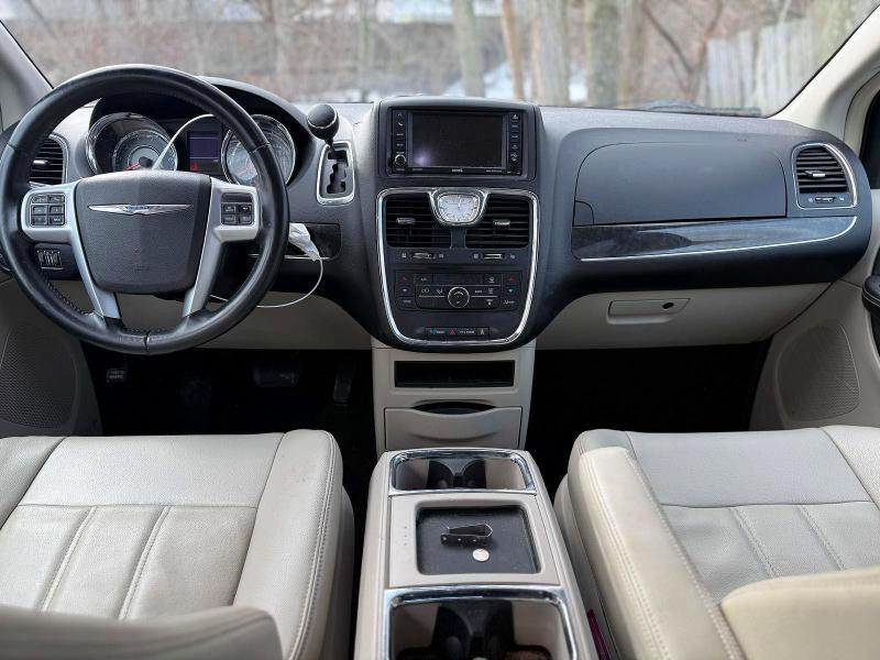 Продажа на аукционе авто 2013 Chrysler Town & Cou, vin: 2C4RC1BG7DR603859, номер лота: 75170505