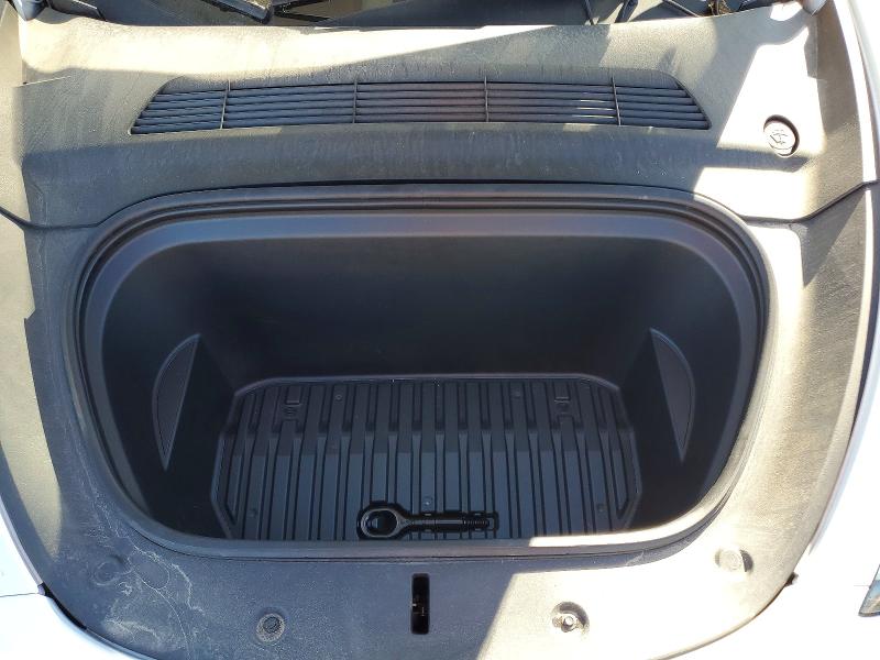 Продаж на аукціоні авто 2023 Tesla Model Y, vin: 7SAYGDEE0PF625135, номер лоту: 99928245