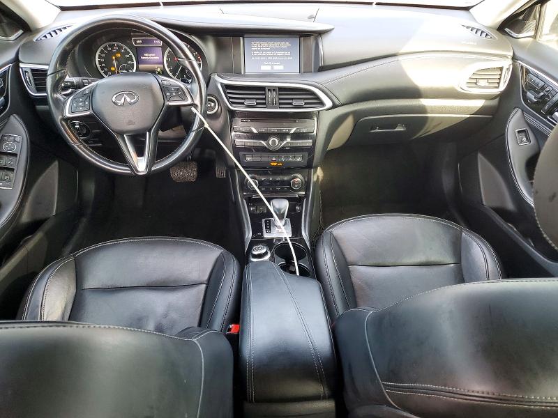 99552805 :رقم المزاد ، SJKCH5CR9HA032252 vin ، 2017 Infiniti Qx30 مزاد بيع