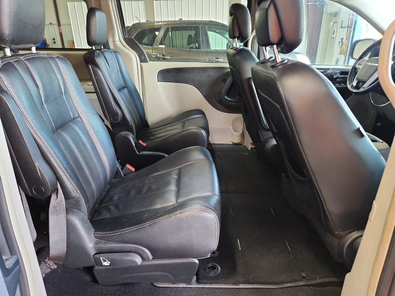 Продажа на аукционе авто 2015 Chrysler Town & Country, vin: 2C4RC1BG2FR538745, номер лота: 98362265
