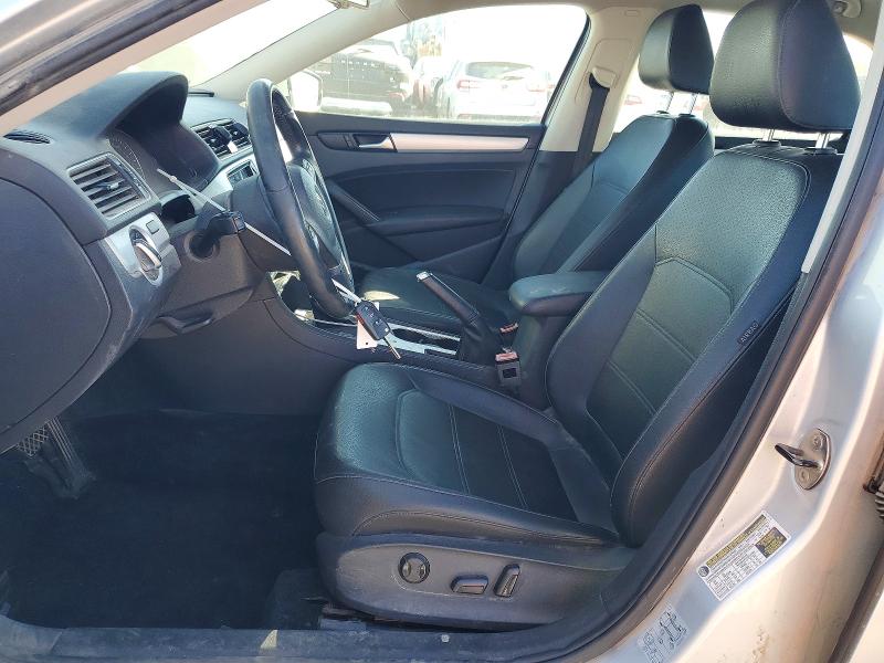 73064045 :رقم المزاد ، 1VWBN7A30DC105716 vin ، 2013 Volkswagen Passat مزاد بيع