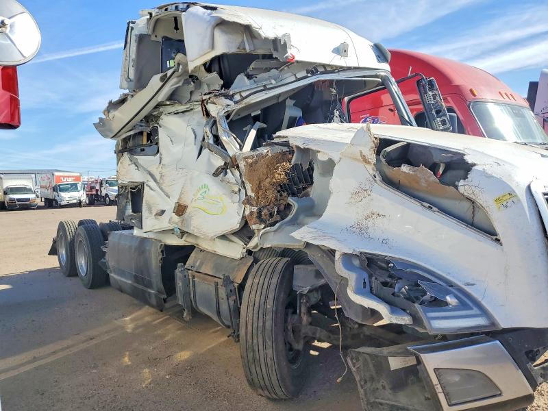 Продаж на аукціоні авто 2021 Volvo Vnl, vin: 4V4NC9EH8MN275676, номер лоту: 72564945