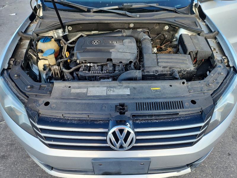 73873525 :رقم المزاد ، 1VWAT7A33FC092027 vin ، 2015 Volkswagen Passat مزاد بيع