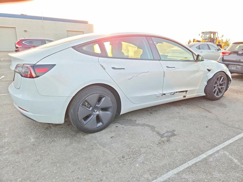 2023 Tesla Model 3 მანქანა იყიდება აუქციონზე, vin: 5YJ3E1EAXPF518425, აუქციონის ნომერი: 75496215