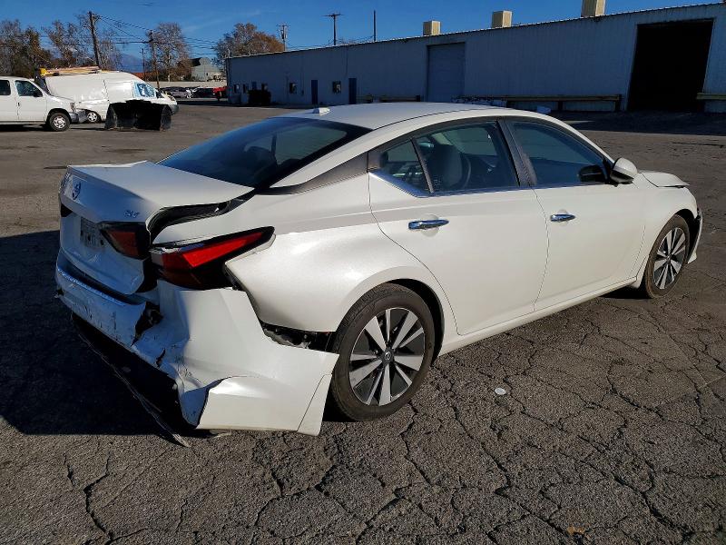 2022 Nissan Altima Sv მანქანა იყიდება აუქციონზე, vin: 1N4BL4DV1NN328489, აუქციონის ნომერი: 99767145