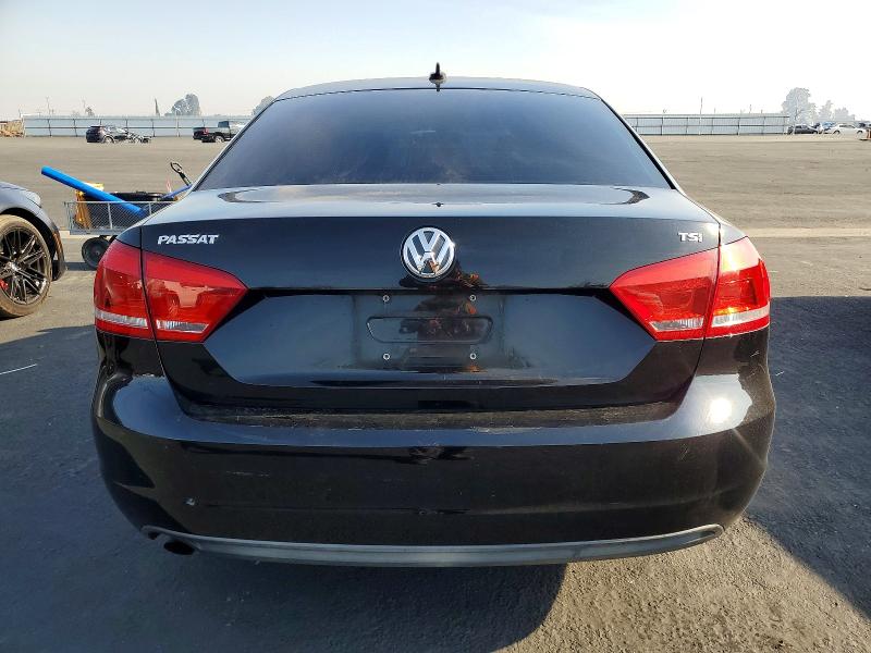 72992815 :رقم المزاد ، 1VWAT7A32FC057432 vin ، 2015 Volkswagen Passat مزاد بيع