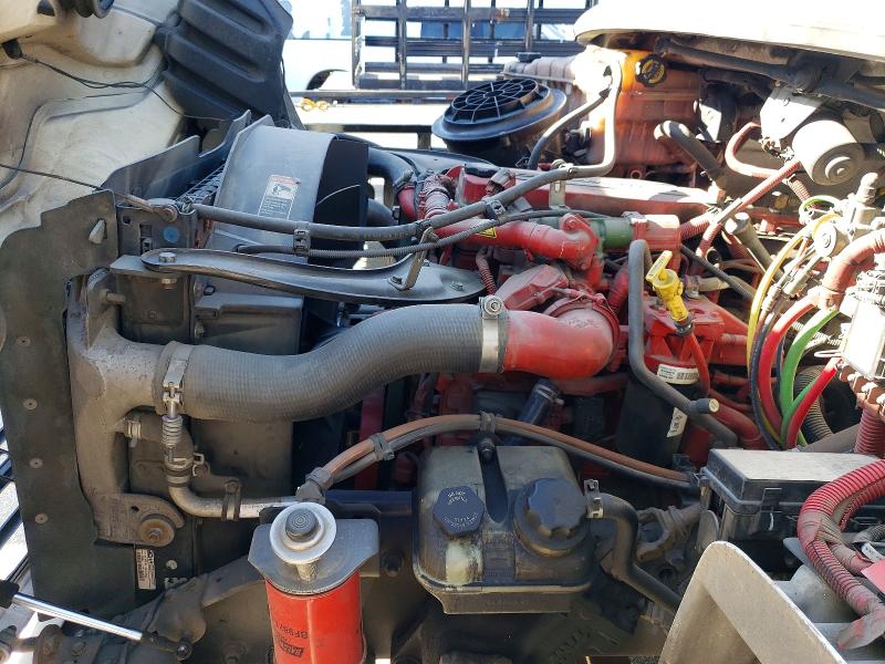 74402165 :رقم المزاد ، 1FVACWDT4GHGY4864 vin ، 2016 Freightliner M2 106 Med مزاد بيع